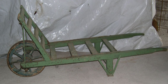 brouette en bois