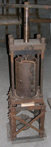 Pressoir métallique Pressoir métallique
