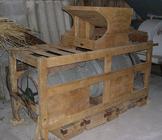 Trieur à grain manuel - années 1930 Trieur à grain manuel - années 1930