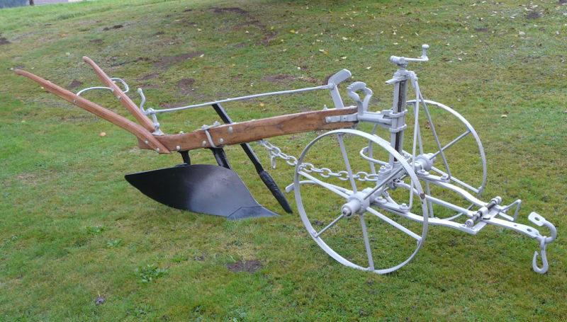 Charrue réversible de 1940